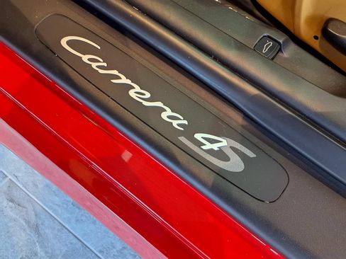 Used 2004 Porsche 911 Carrera 4S AWD/4WD image 21