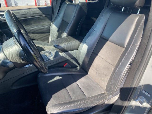 Used 2020 Jeep Grand Cherokee Altitude AWD/4WD image 12