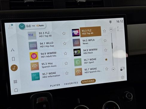 New 2026 Land Rover Defender 130 X-Dynamic SE image 15