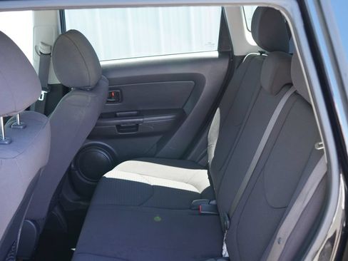 Used 2013 Kia Soul FWD image 25