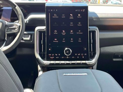 New 2026 GMC Yukon XL Denali AWD/4WD image 13