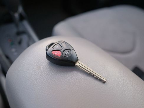 Used 2009 Toyota RAV4 2WD image 10