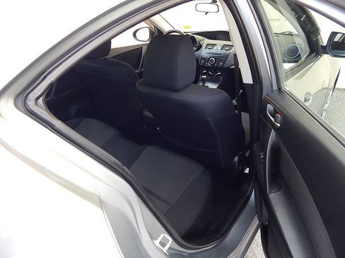 Used 2013 MAZDA MAZDA3 i Sport image 15