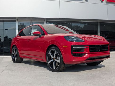 New 2026 Porsche Cayenne S image 7