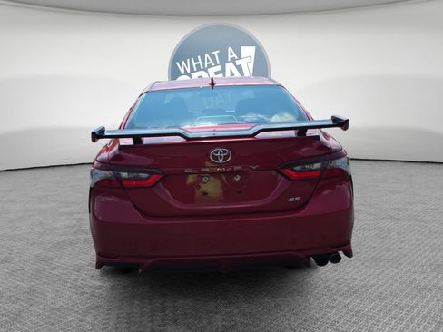 Used 2023 Toyota Camry SE FWD image 5