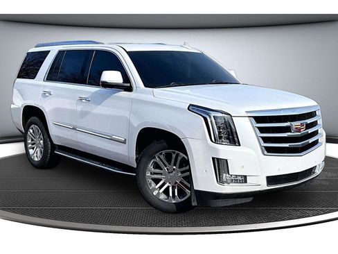 Used 2020 Cadillac Escalade 4WD image 13