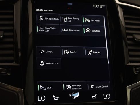 Used 2018 Volvo XC90 T6 Momentum w/ Convenience Package AWD/4WD image 34