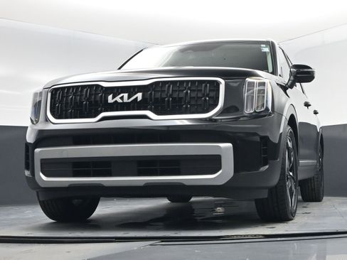 Used 2024 Kia Telluride EX image 30