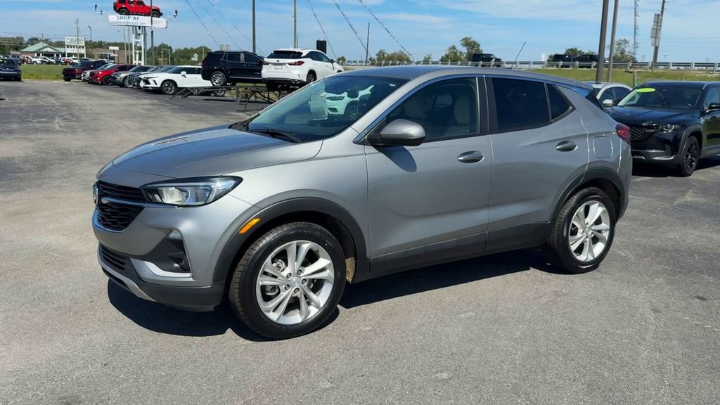 Used 2023 Buick Encore GX Preferred w/ Cold Weather Comfort Package FWD image 3