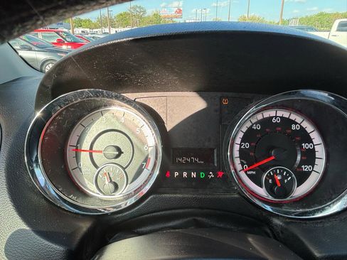 Used 2015 Dodge Grand Caravan American Value Package image 19