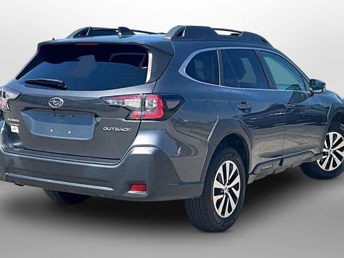 Used 2023 Subaru Outback Premium AWD/4WD image 10
