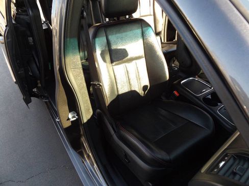 Used 2017 Dodge Grand Caravan GT image 21