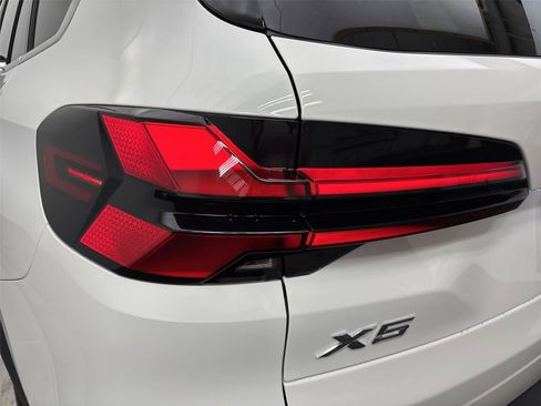 New 2026 BMW X5 xDrive50e w/ Climate Comfort Package AWD/4WD image 19