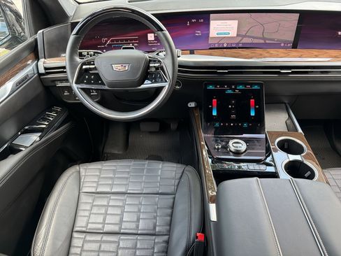 Certified 2025 Cadillac Escalade Sport Platinum w/ LPO, ONYX Package AWD/4WD image 27
