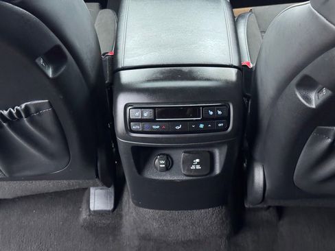 Used 2024 Hyundai Palisade Calligraphy image 25