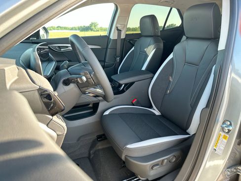 New 2025 Buick Envision Sport Touring image 17