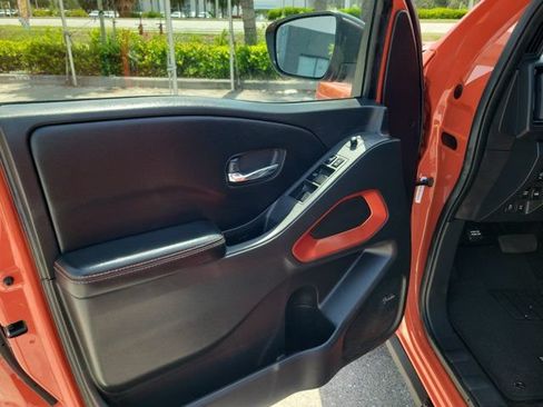 Certified 2025 Nissan Frontier PRO-4X w/ Pro Convenience Package AWD/4WD image 18