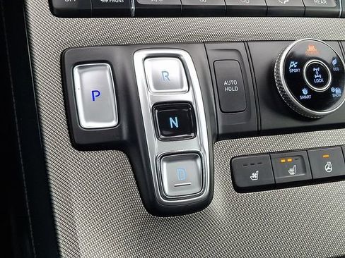 Used 2022 Hyundai Palisade Calligraphy image 18