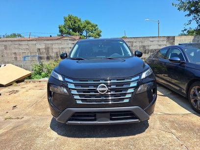 Used 2024 Nissan Rogue SV