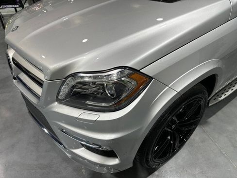 Used 2016 Mercedes-Benz GL 550 4MATIC image 15
