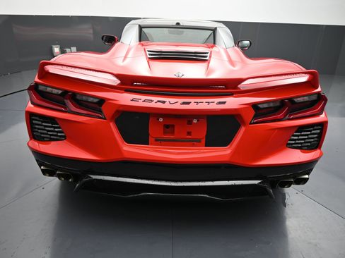 Used 2021 Chevrolet Corvette 2LT w/ Z51 Performance Package image 11