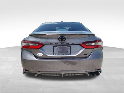 Used 2024 Toyota Camry SE FWD image 7