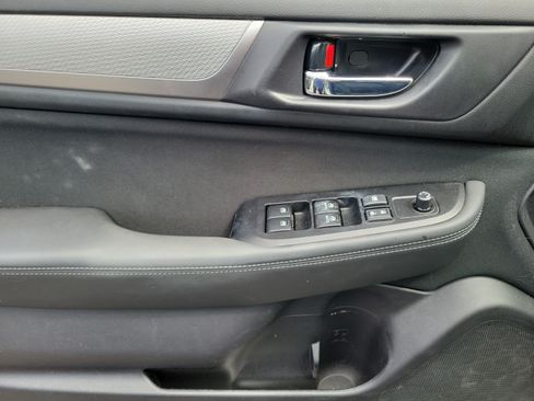 Used 2019 Subaru Outback 2.5i Premium w/ Protection Package #1 AWD/4WD image 12