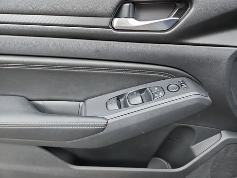 Certified 2019 Nissan Altima 2.5 S FWD image 12