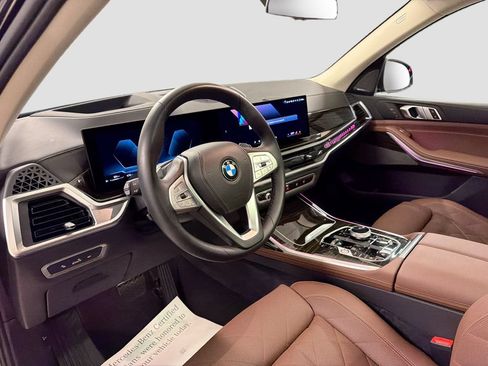 Used 2024 BMW X7 xDrive40i AWD/4WD image 4