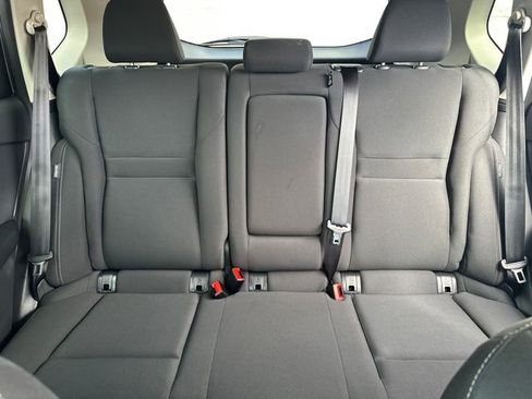 Used 2025 Nissan Rogue S AWD/4WD image 34