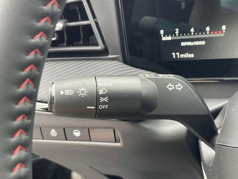 New 2025 Nissan Kicks SR w/ SR Premium Package image 20