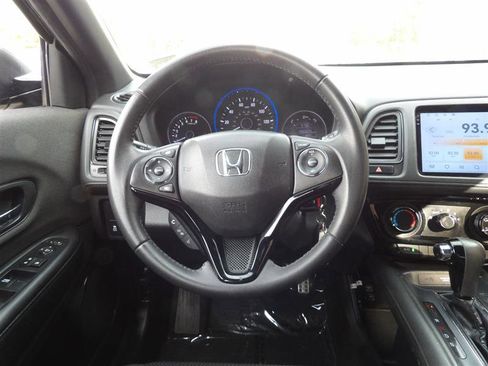 Used 2019 Honda HR-V Sport image 19