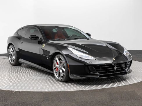Used 2020 Ferrari GTC4Lusso T RWD image 11