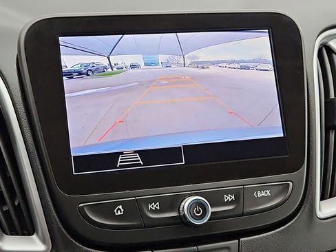 Used 2025 Chevrolet Malibu LT image 17