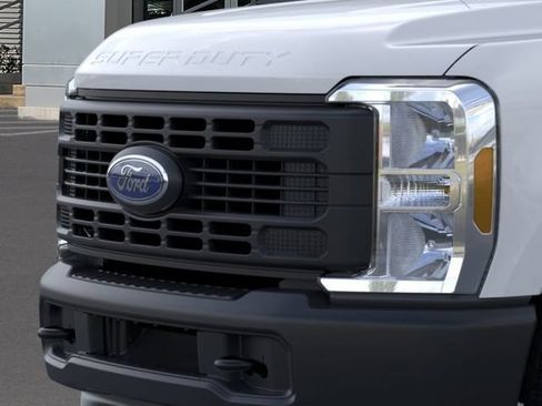 New 2026 Ford F250 XL RWD image 17