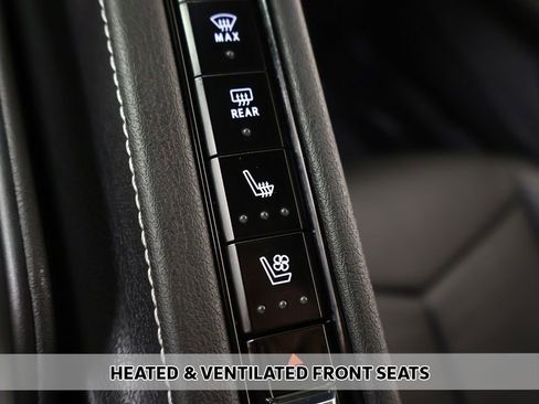 Used 2024 Chevrolet Corvette Z06 w/ Stealth Interior Trim Package RWD image 7