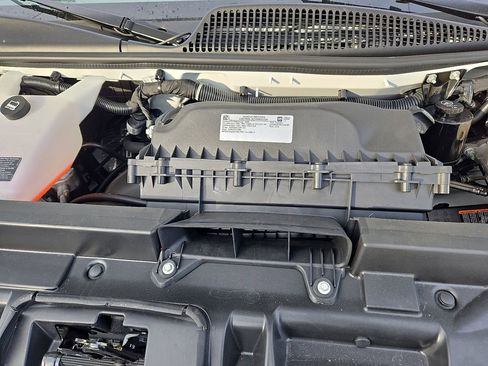 Used 2025 Chevrolet Express 2500 w/ Driver Convenience Package image 32