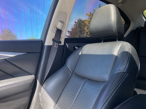 Used 2019 INFINITI Q50 Sport image 25