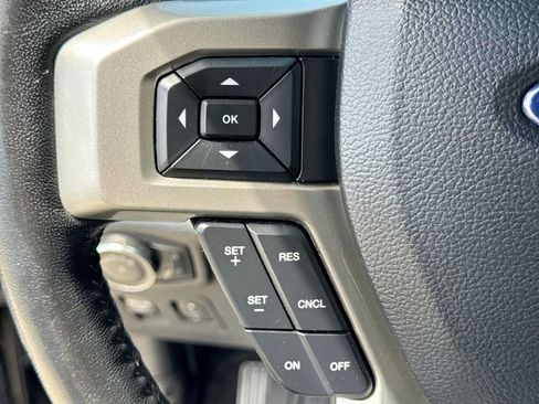 Used 2020 Ford F150 Lariat w/ Equipment Group 502A Luxury AWD/4WD image 22