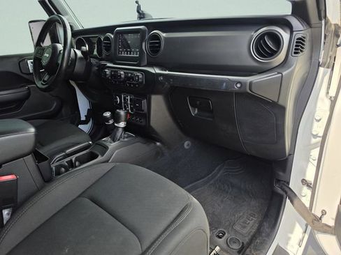 Used 2021 Jeep Gladiator Sport AWD/4WD image 14
