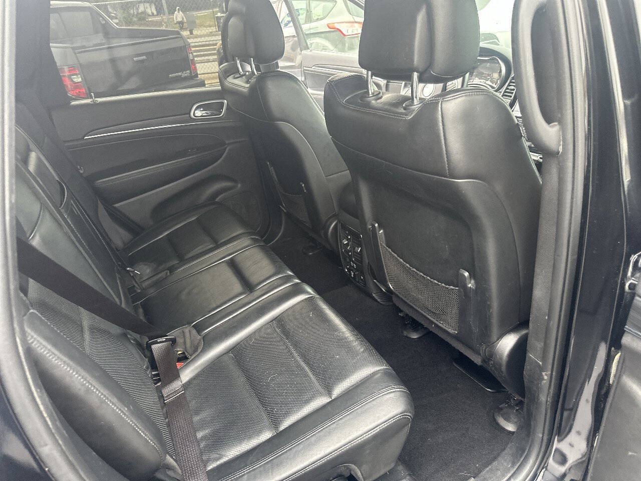 Used 2019 Jeep Grand Cherokee Limited w/ Luxury Group II RWD image 15