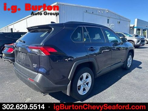 Used 2020 Toyota RAV4 XLE w/ All Weather Liner Package AWD/4WD image 6
