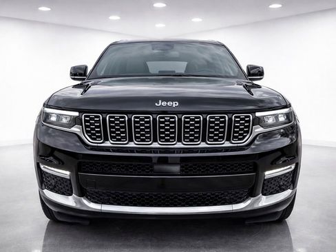 Used 2023 Jeep Grand Cherokee L Summit image 2