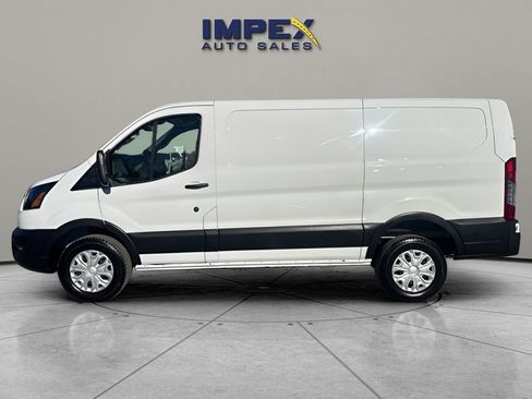 Used 2025 Ford Transit 250 Low Roof w/ Exterior Upgrade Package image 2