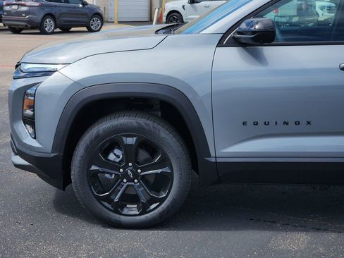 New 2026 Chevrolet Equinox LT FWD image 6