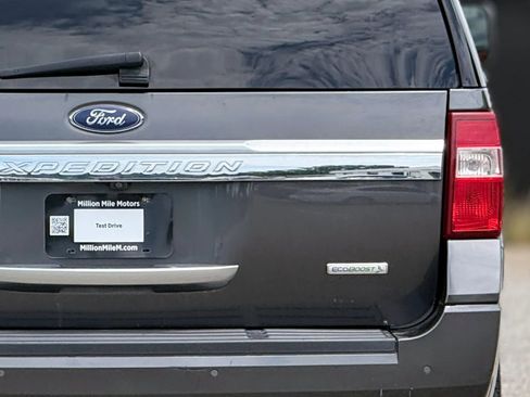 Used 2017 Ford Expedition Platinum AWD/4WD image 14