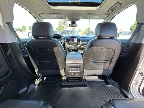 Used 2020 Chevrolet Traverse RS AWD/4WD image 44
