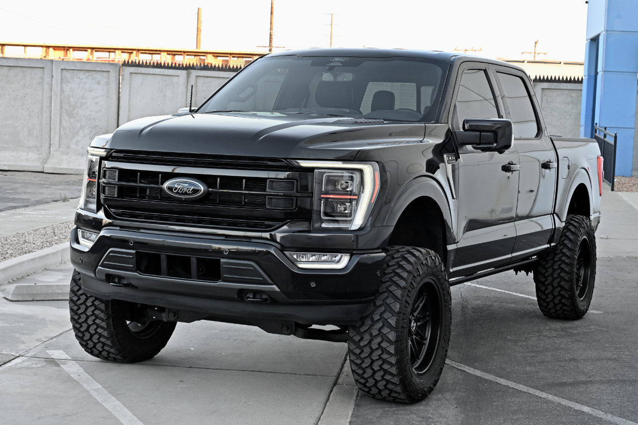 Used 2022 Ford F150 Platinum w/ FX4 Off-Road Package AWD/4WD image 1
