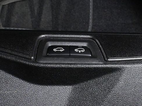 Certified 2024 BMW X7 xDrive40i w/ Premium Package image 42