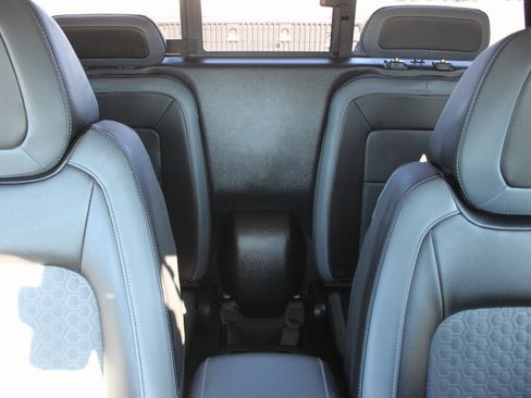 Used 2018 Chevrolet Colorado Z71 image 13